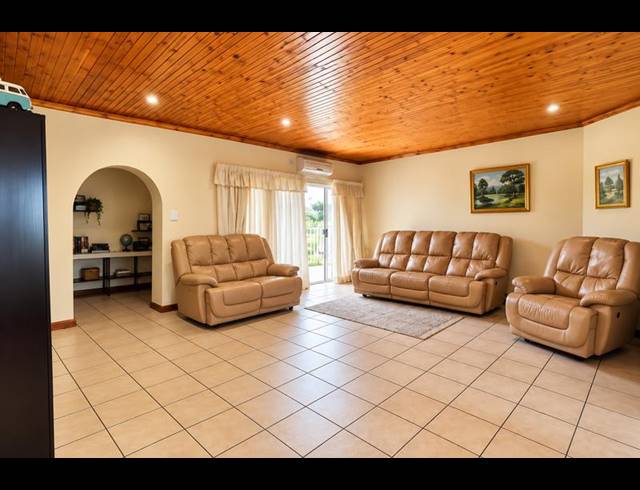 4 BEDROOM HOUSE FOR SALE IN THREE RIVERS